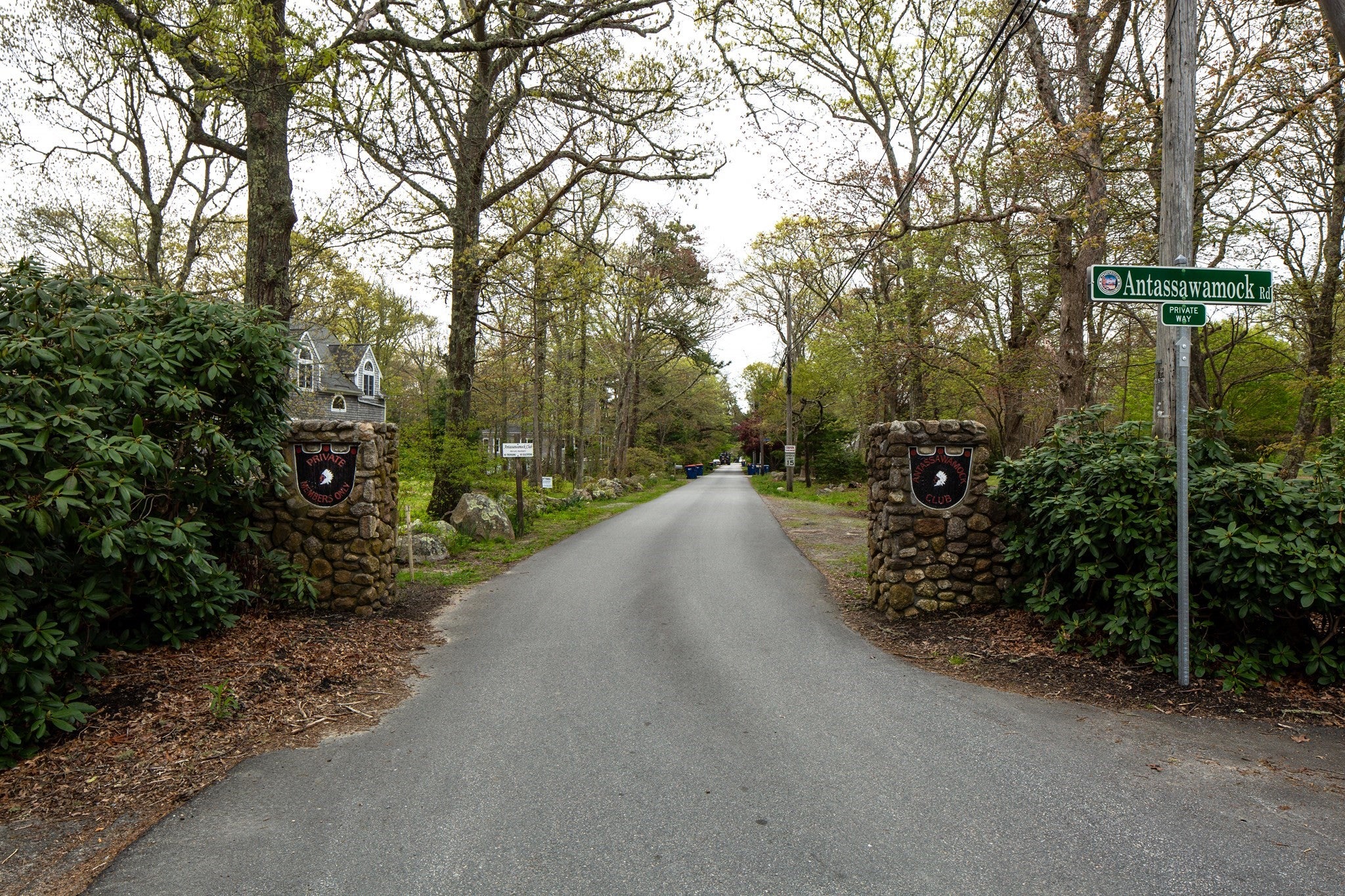 6 Mattakiset Rd