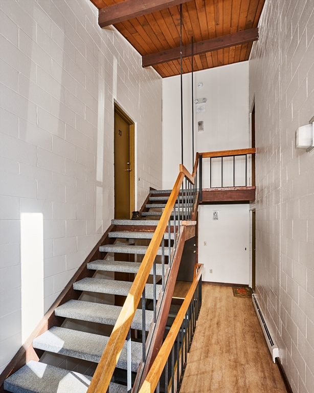 242 N East St. 24