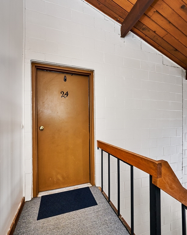 242 N East St. 24