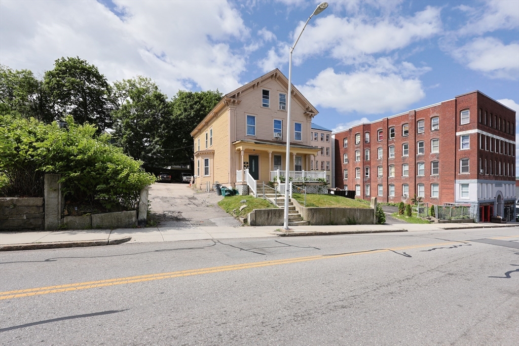 230 Pleasant St