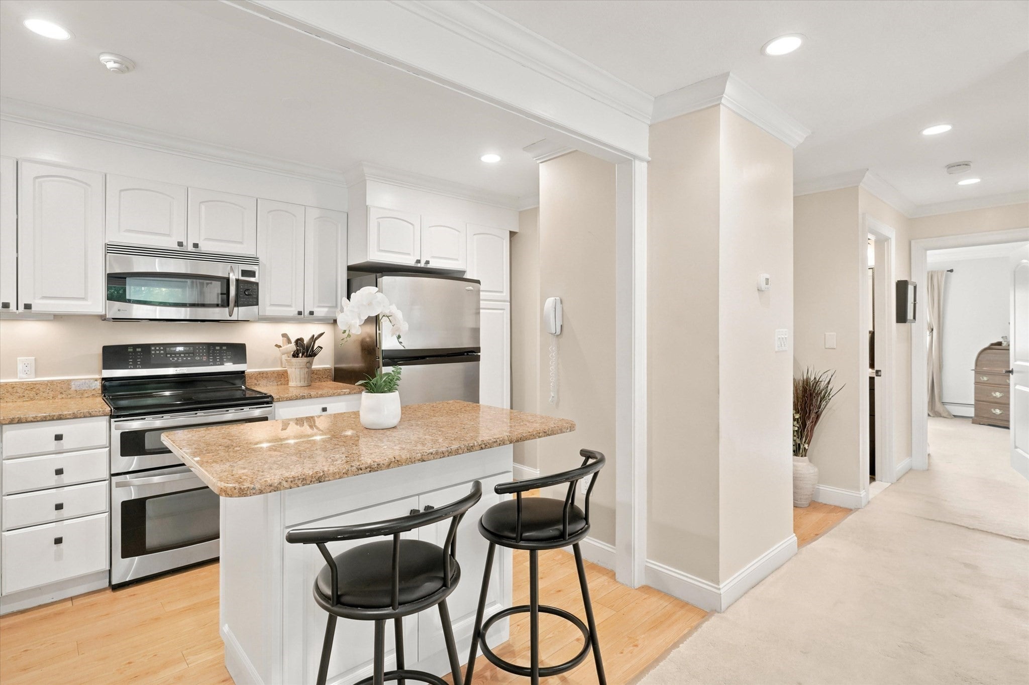 500 Northshore Rd #11A, Peabody, MA, 500 Northshore Rd #11A, Peabody, MA Photo #8
