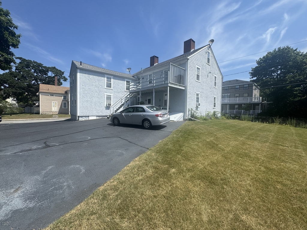 198 Main St 1