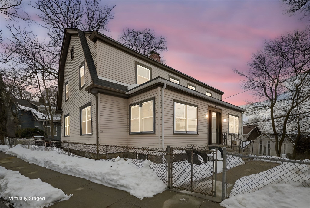 27 South Crescent Circuit