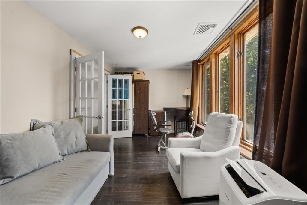 159 Greensboro Rd, Dedham, MA Photo #22