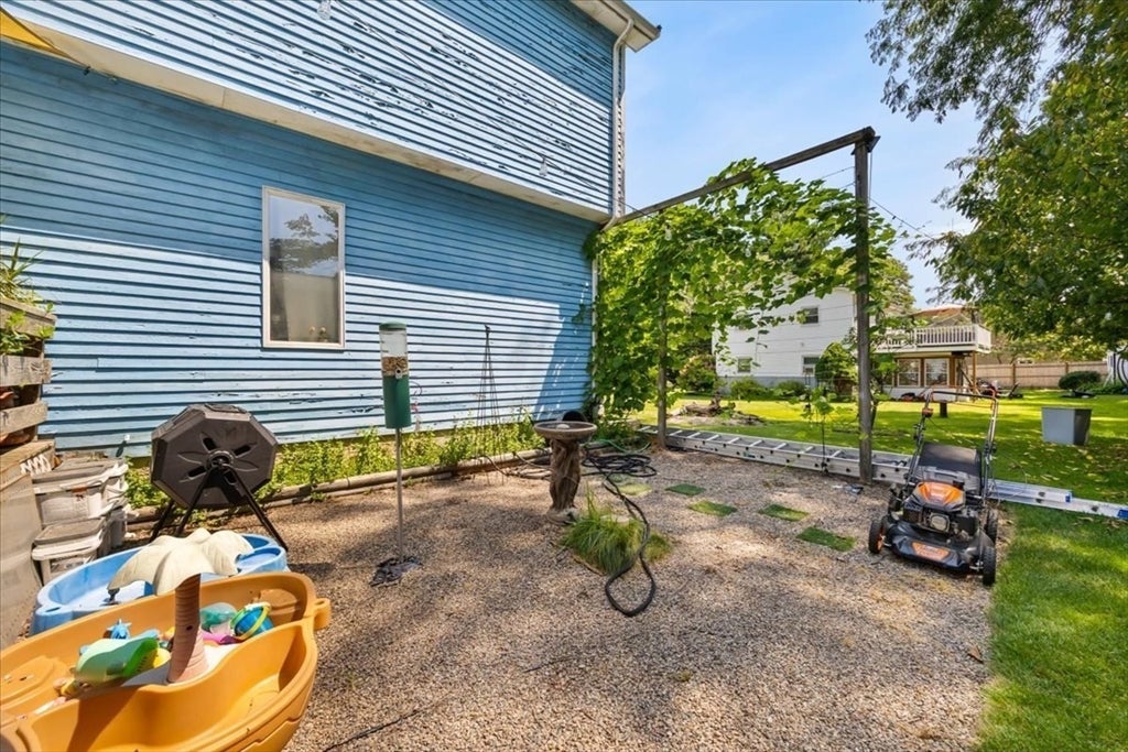 159 Greensboro Rd, Dedham, MA Photo #28