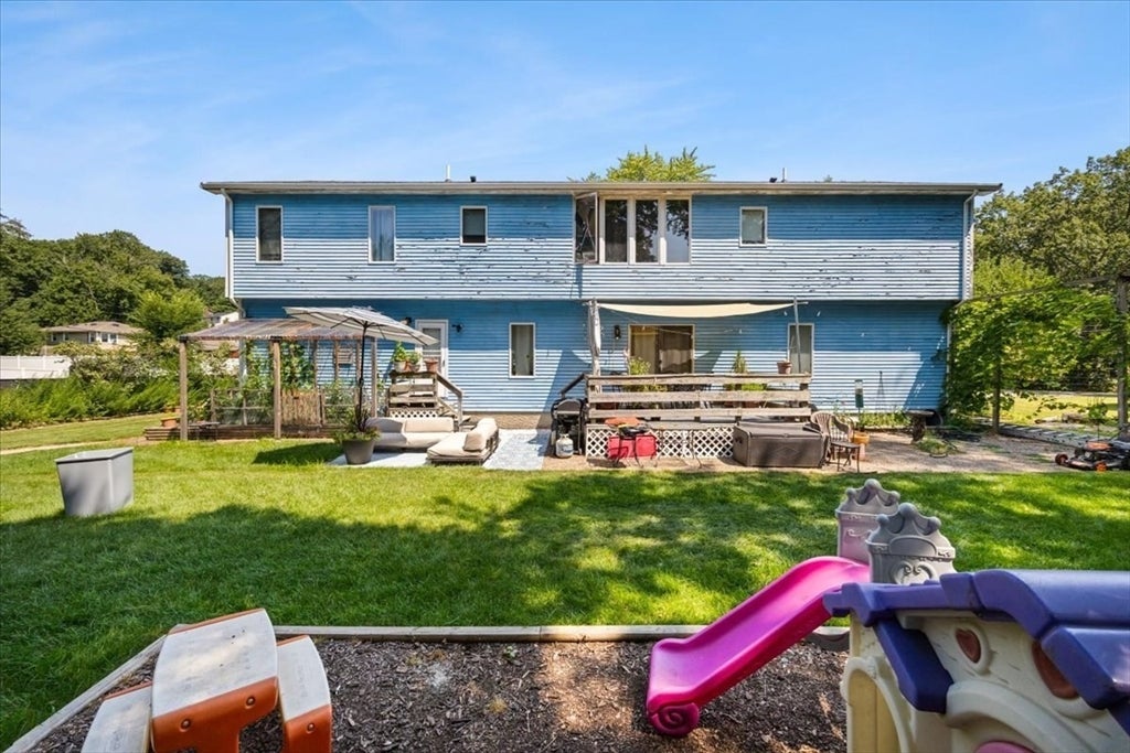 159 Greensboro Rd, Dedham, MA Photo #24
