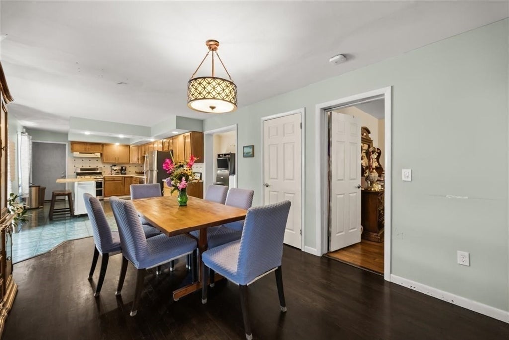 159 Greensboro Rd, Dedham, MA Photo #7
