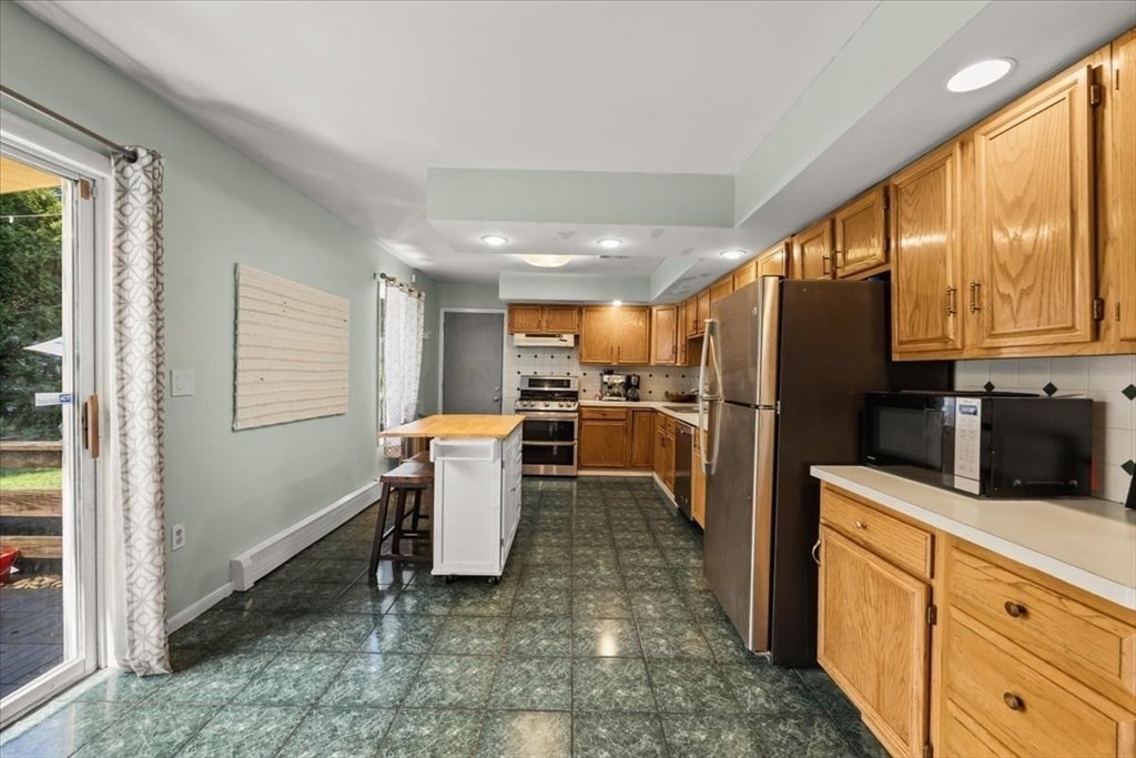 159 Greensboro Rd, Dedham, MA Photo #6