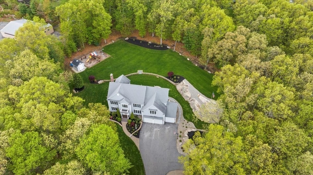 13 Foxhill Dr