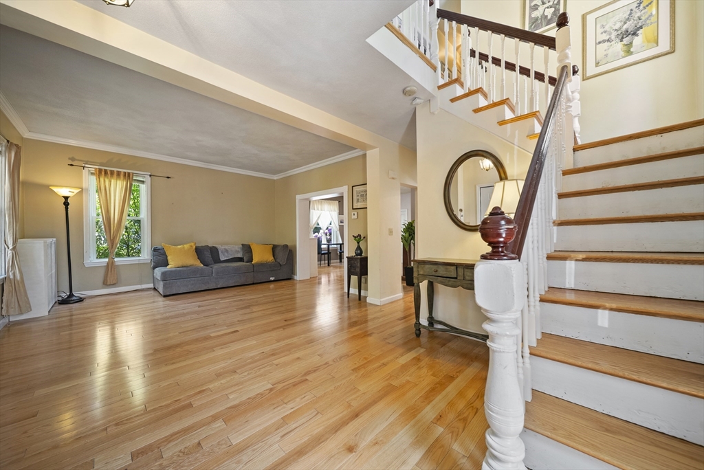 42 Perkins St