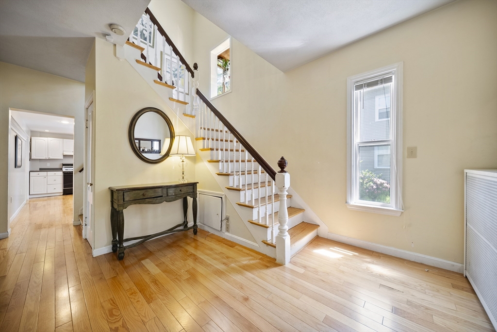 42 Perkins St