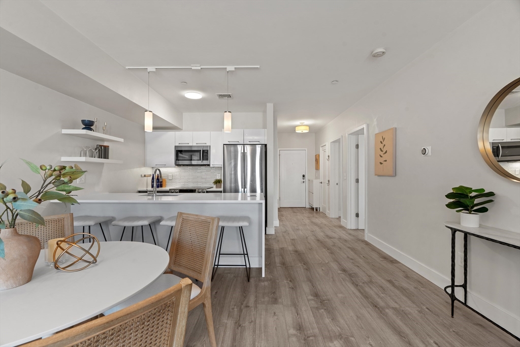 70 Bremen St 408