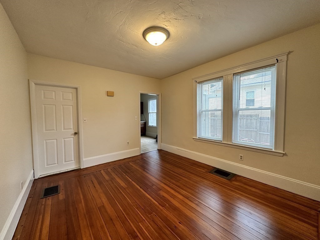907 Gay Street 907