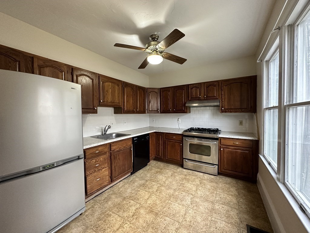 907 Gay Street 907