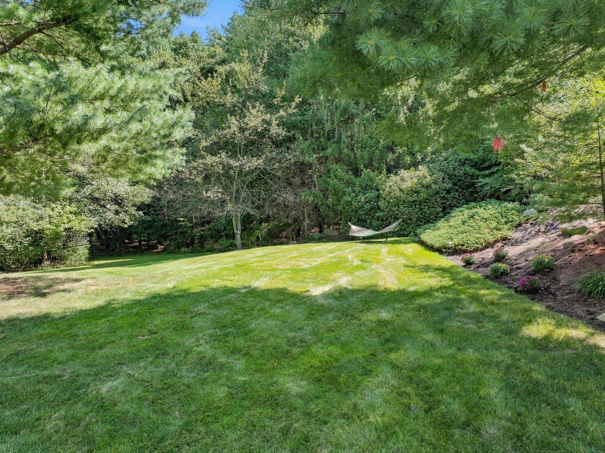 12 Daniel Shays Rd, Hopkinton, MA Photo #8