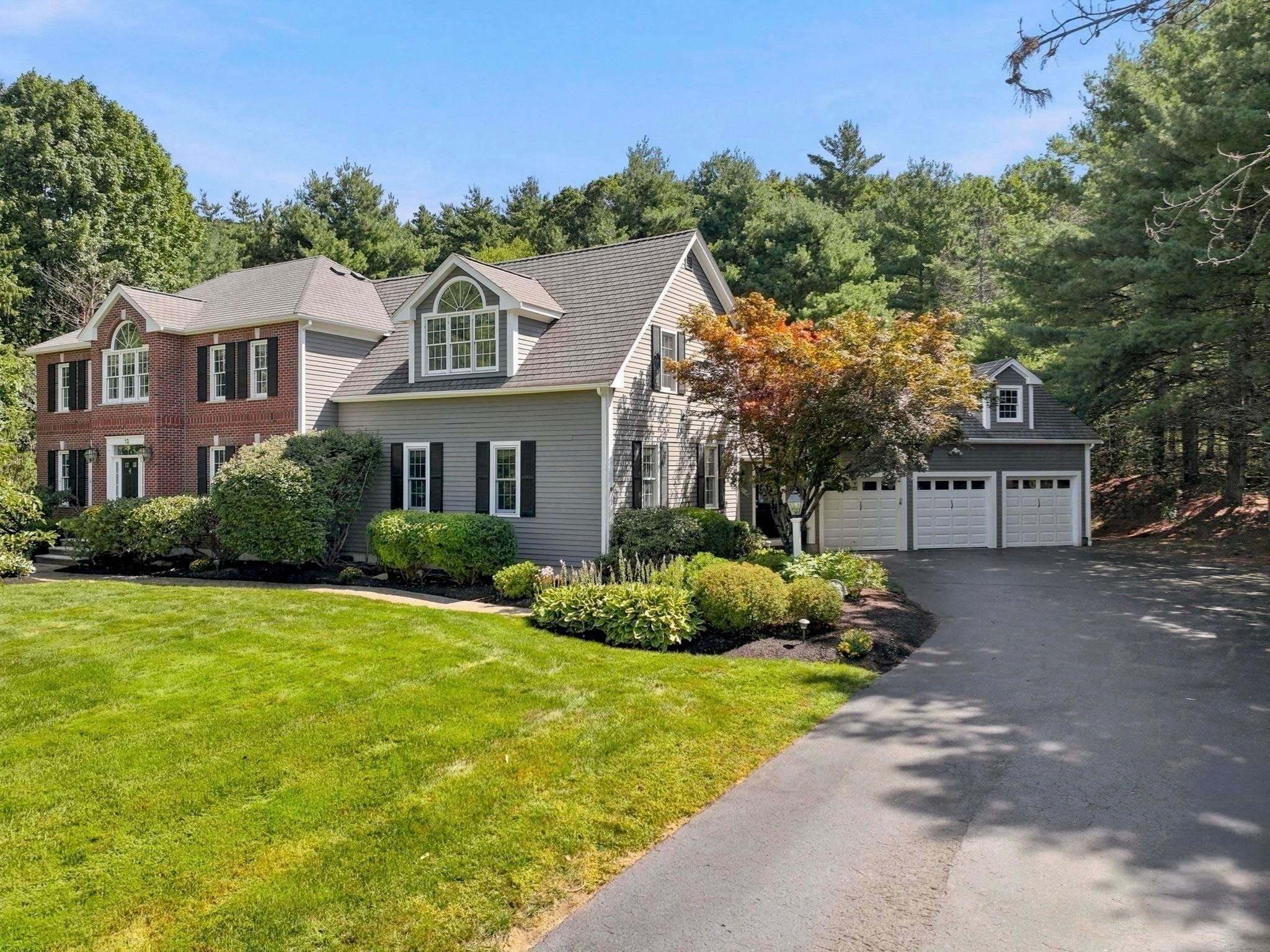 12 Daniel Shays Rd, Hopkinton, MA Photo #3