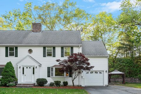 27 Tobin Ave 27 Chelmsford MA 01863