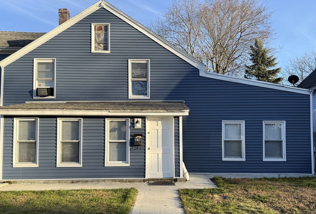Click for 89 Spruce Street, Winchendon, MA slideshow