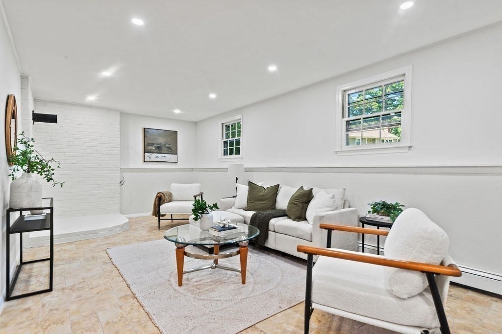 10 Jason Cir, North Attleboro, MA, 10 Jason Cir, North Attleboro, MA Photo #15
