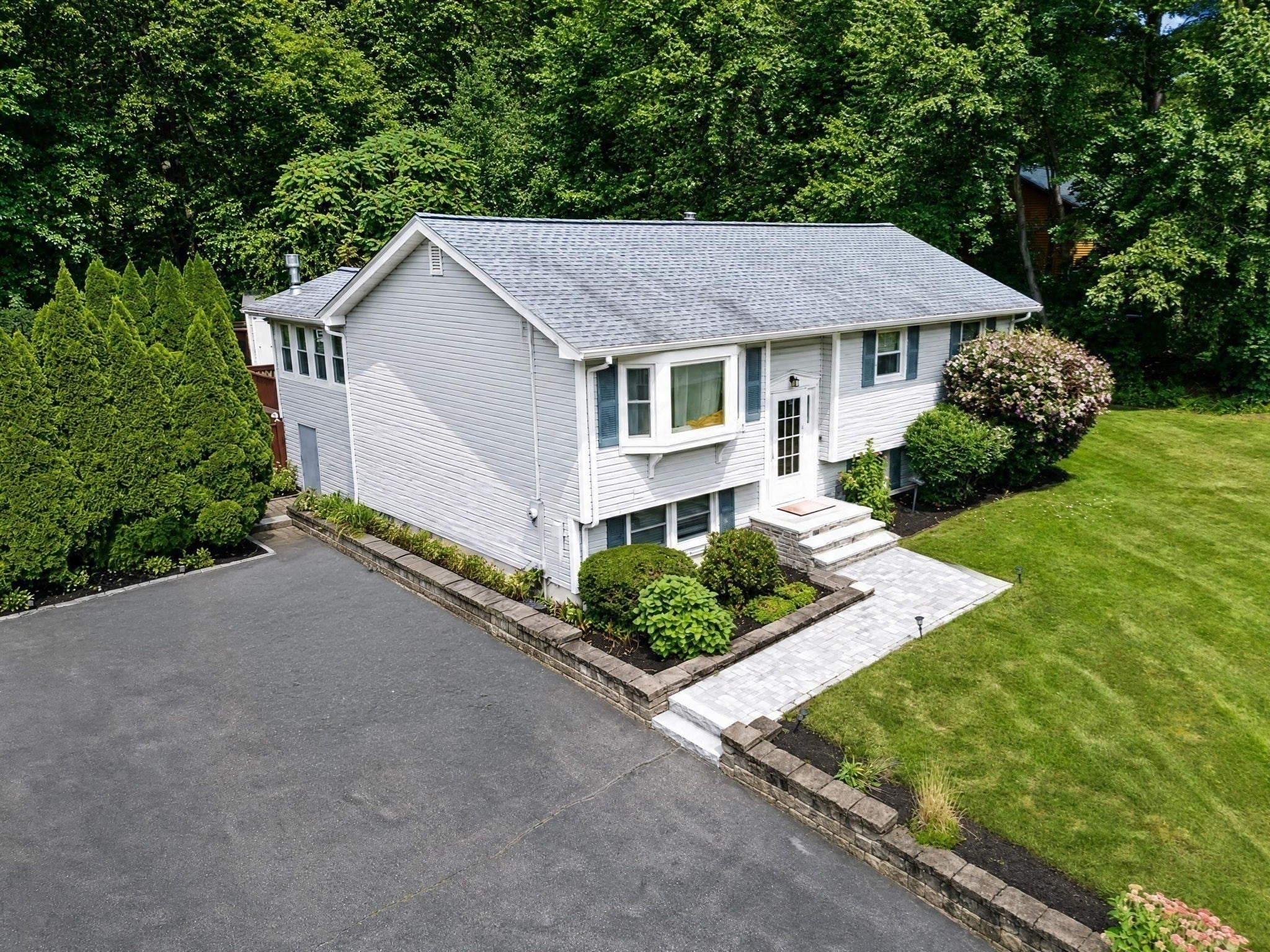 71 Martha Ave, Tewksbury, MA, 71 Martha Ave, Tewksbury, MA Photo #1