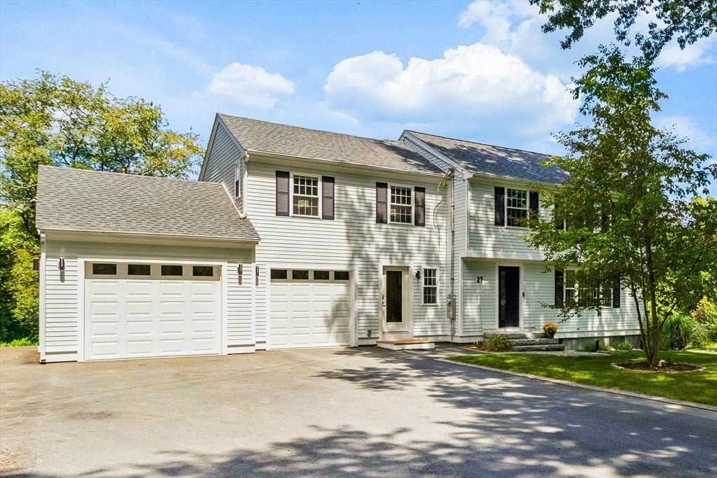 27 Maple St, Carlisle, MA Photo #2