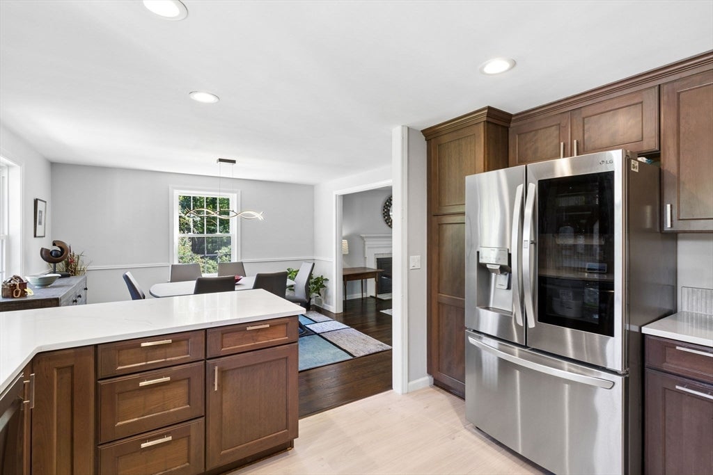 27 Maple St, Carlisle, MA Photo #11