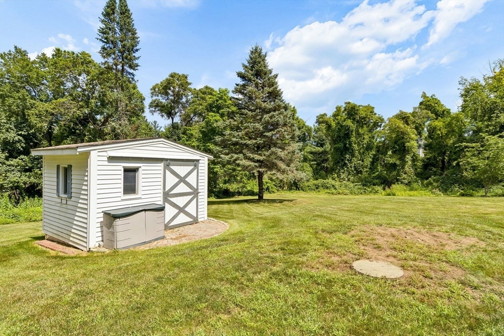 27 Maple St, Carlisle, MA Photo #31