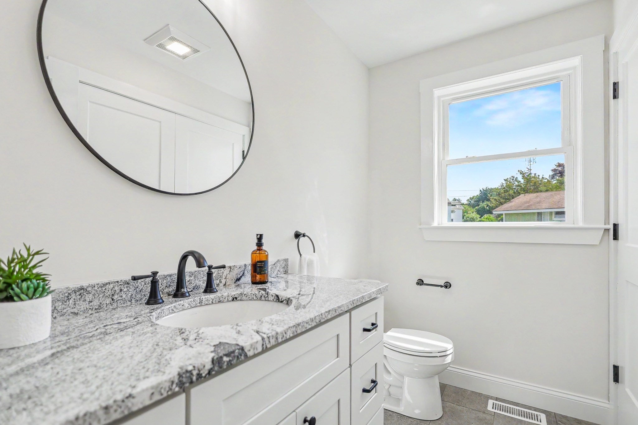 15 Bennington St, Haverhill, MA Photo #20