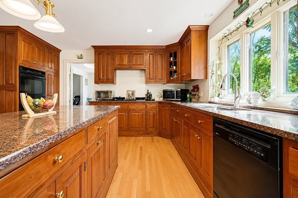 107 Mill St, Franklin, MA, 107 Mill St, Franklin, MA Photo #10