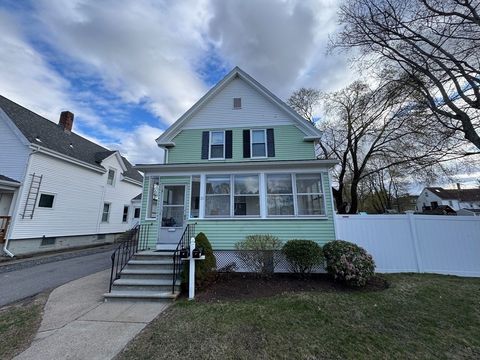 Photo of 31 Mulberry Street #1, Attleboro, MA 02703 (MLS # 73461981)