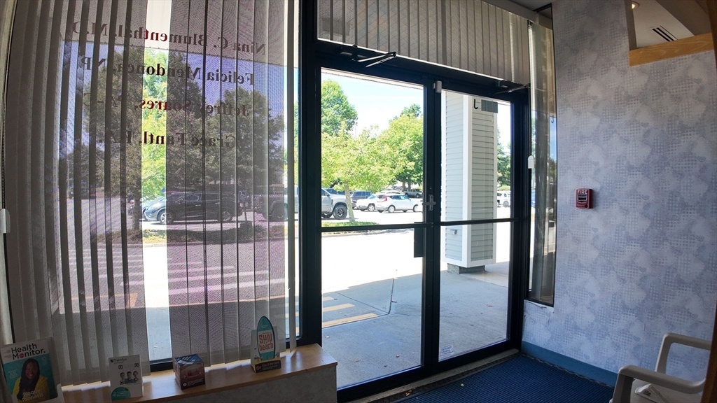 145 Faunce Corner Mall Road 10