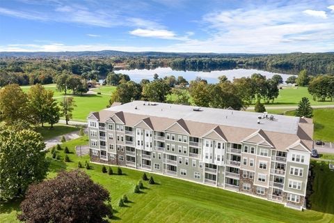 5 Peters Farm Way 406 Westborough MA 01581