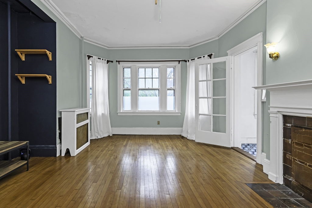 108 Washington St 3