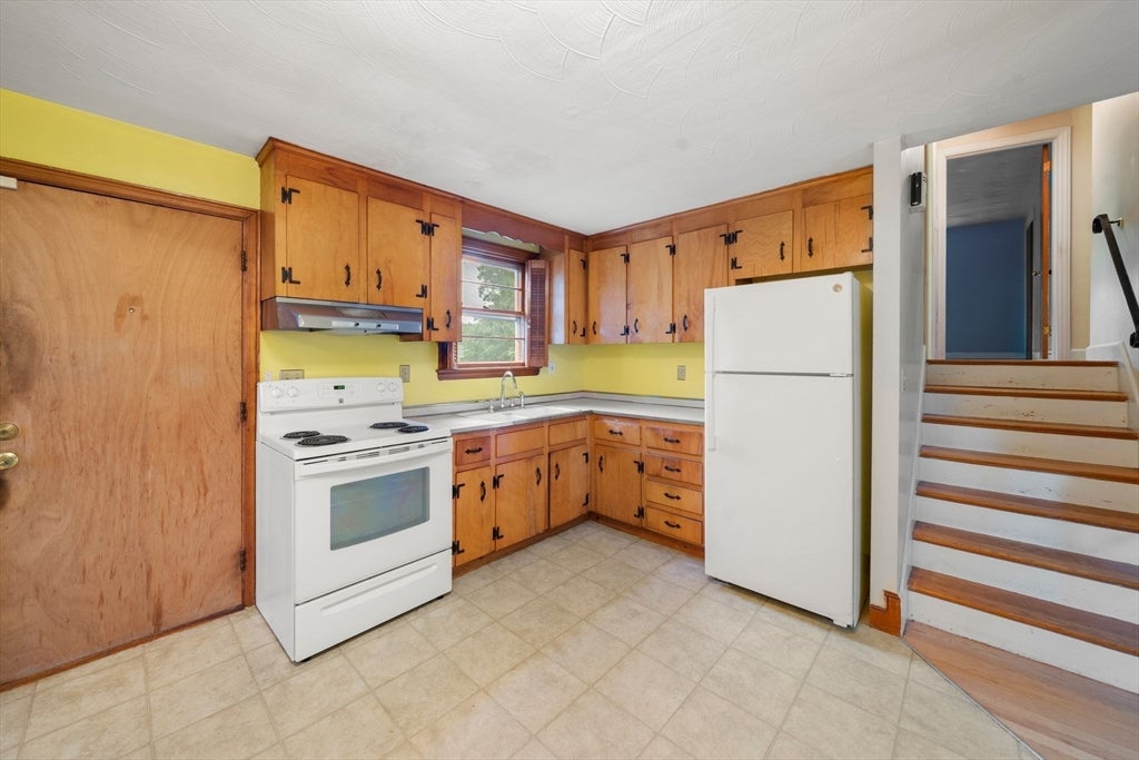 46 Selwyn Rd, Braintree, MA, 46 Selwyn Rd, Braintree, MA Photo #9