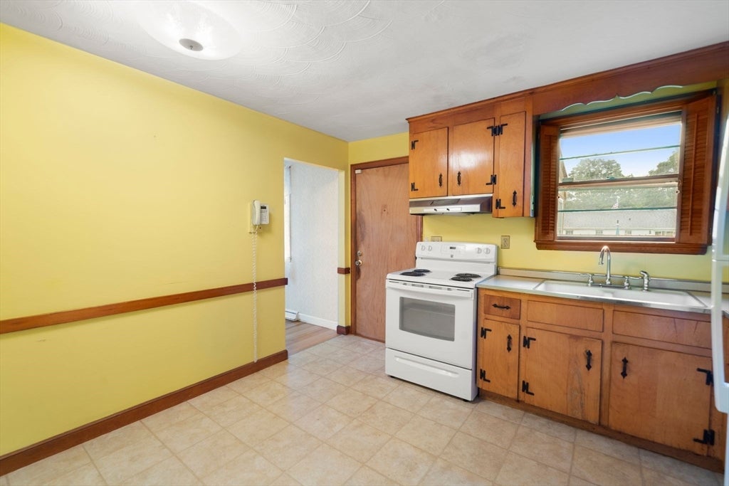 46 Selwyn Rd, Braintree, MA, 46 Selwyn Rd, Braintree, MA Photo #10