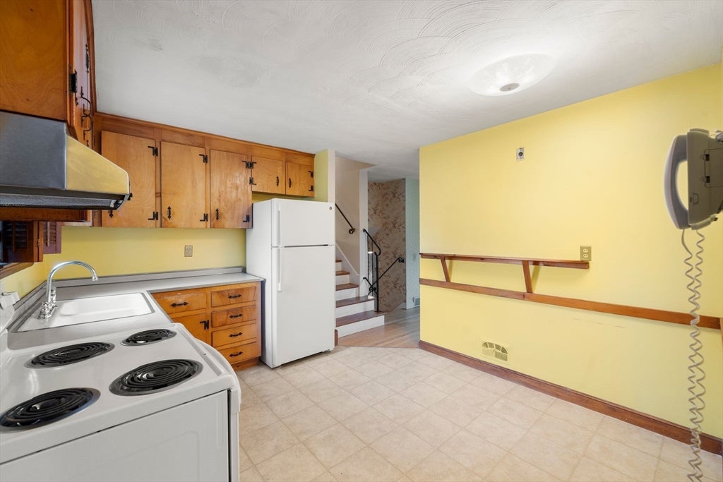46 Selwyn Rd, Braintree, MA, 46 Selwyn Rd, Braintree, MA Photo #8