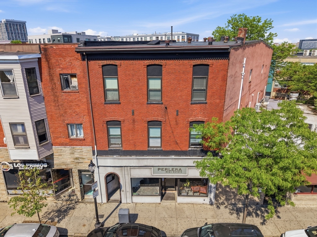 140-142 Meridian Street