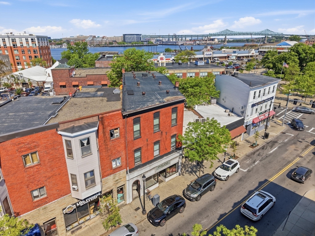 140-142 Meridian Street