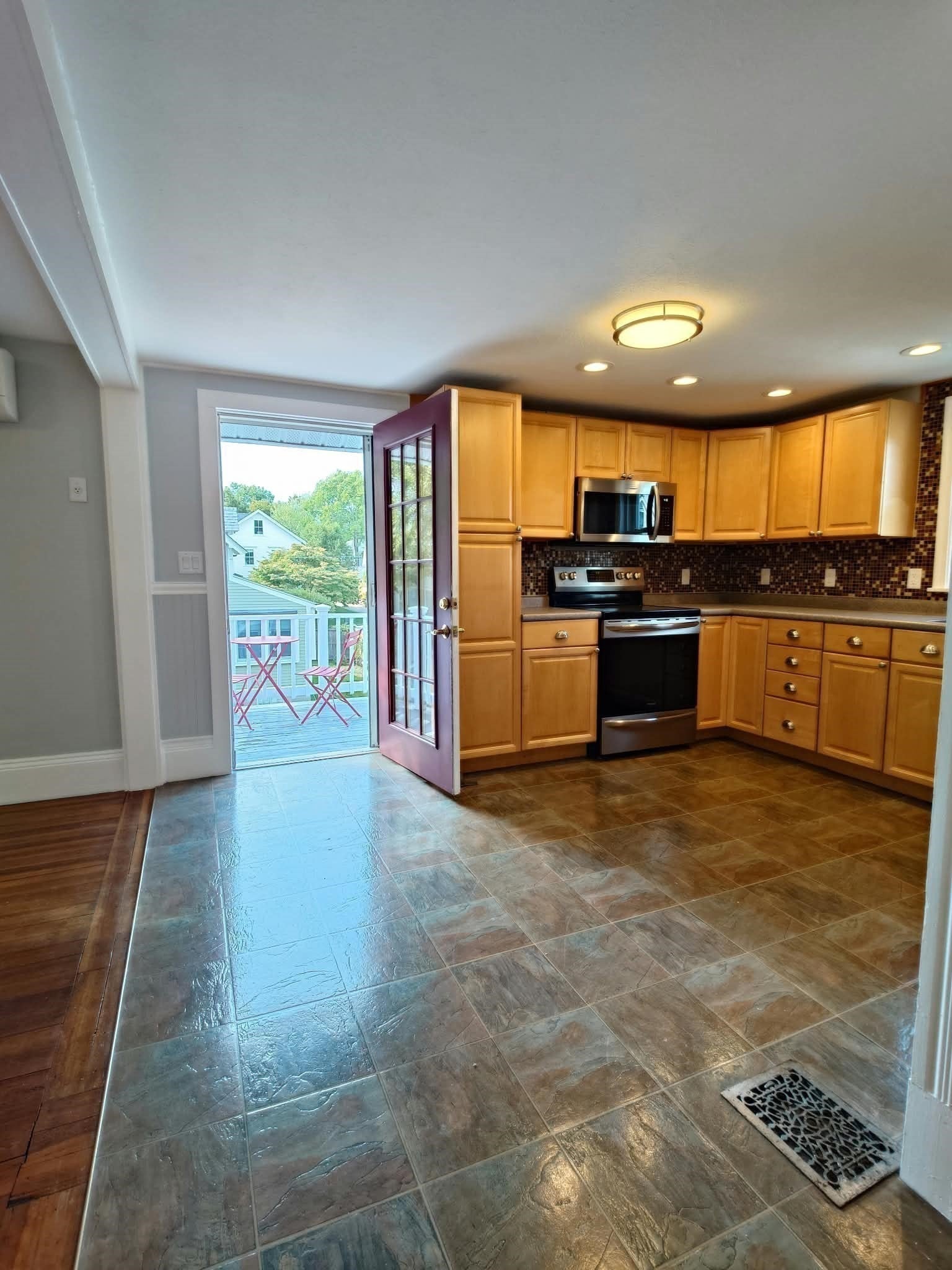 12-14 Willow Street 12