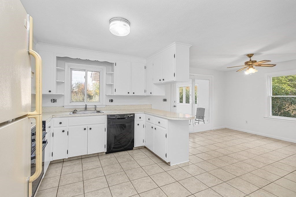 60 Sheldonville Rd