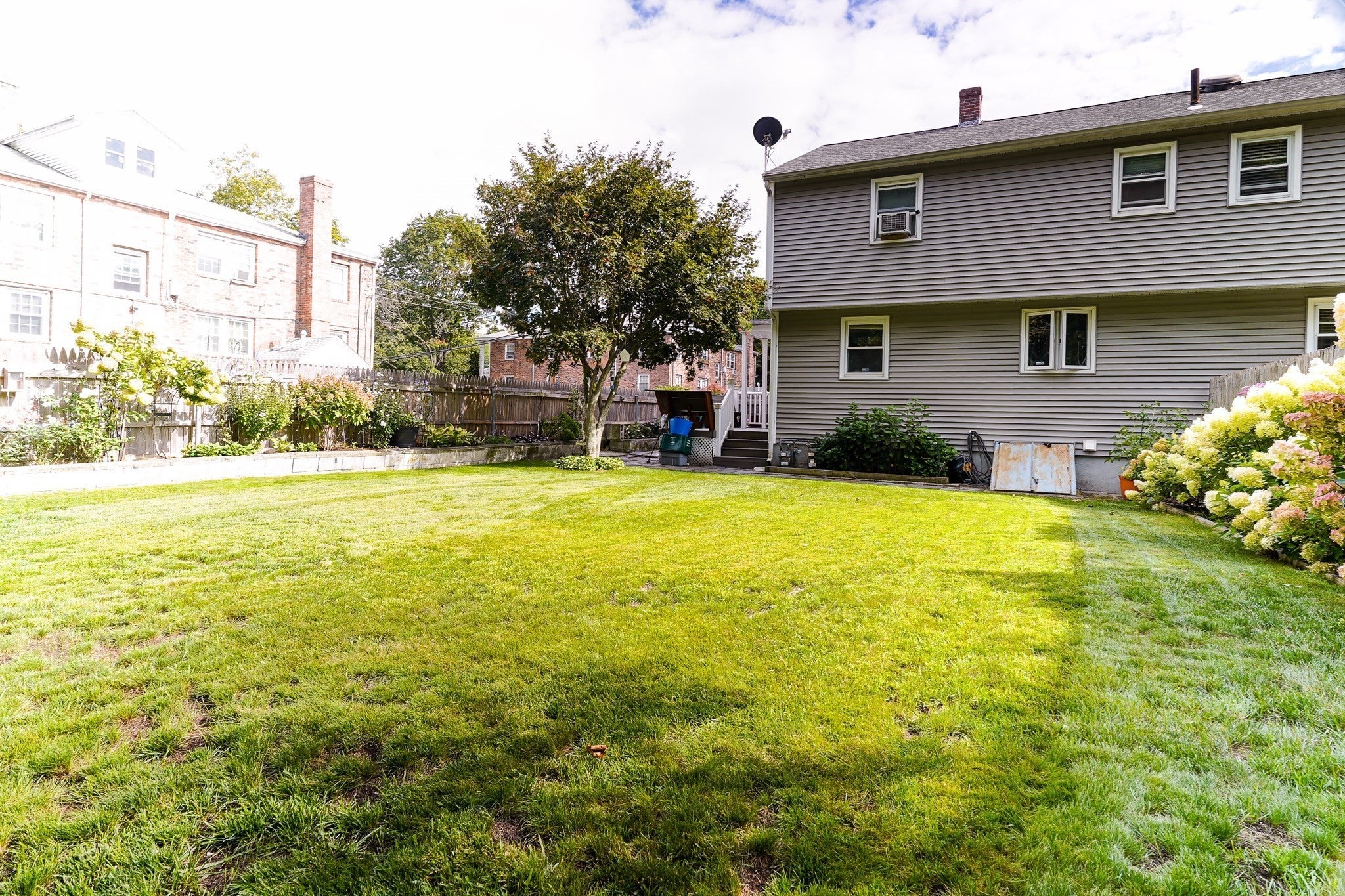 112 Hollis St 112