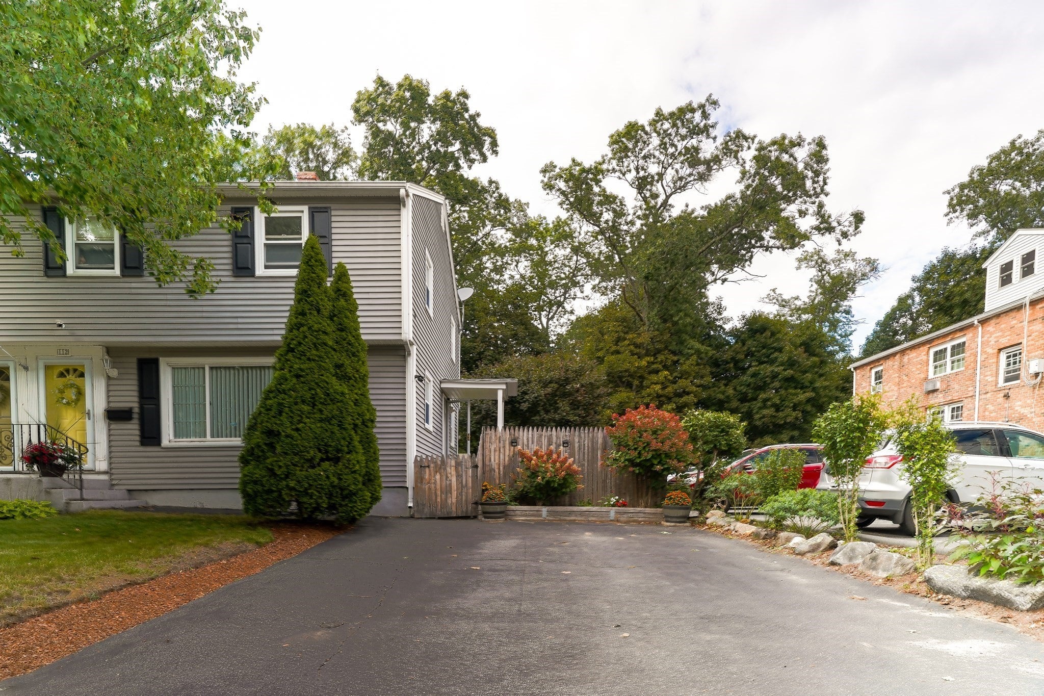 112 Hollis St 112