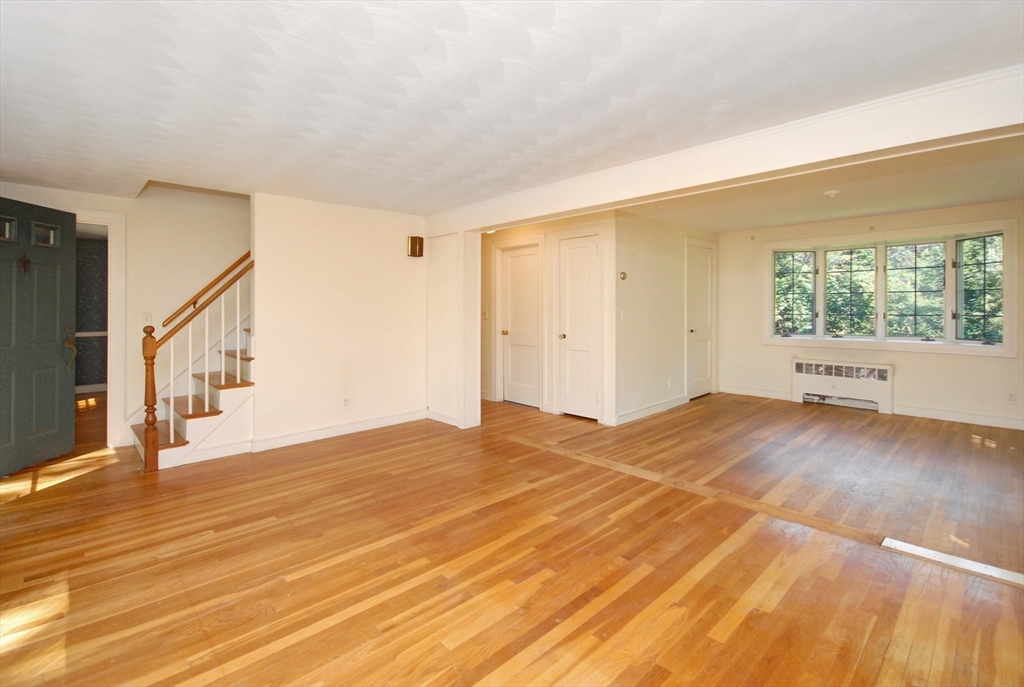 182 Southfield Rd