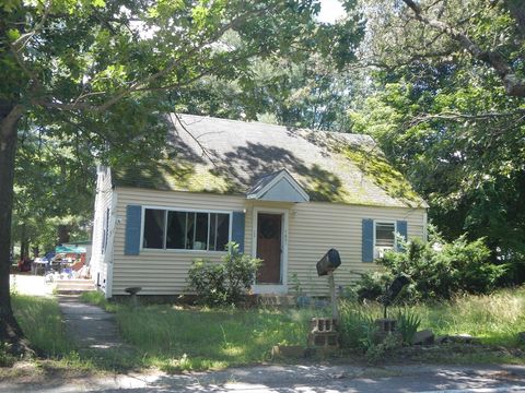 143 Foster Rd Tewksbury MA 01876