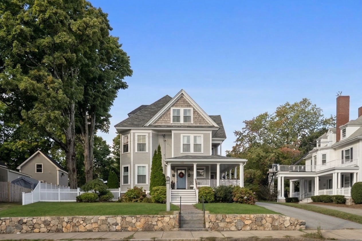 Photo of 602 Main Street, Woburn, MA