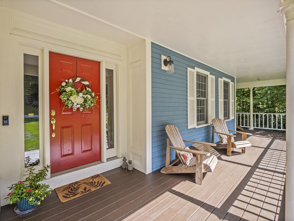 8 Cobblestone Lane
