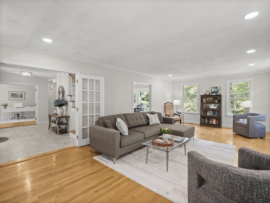 8 Cobblestone Lane