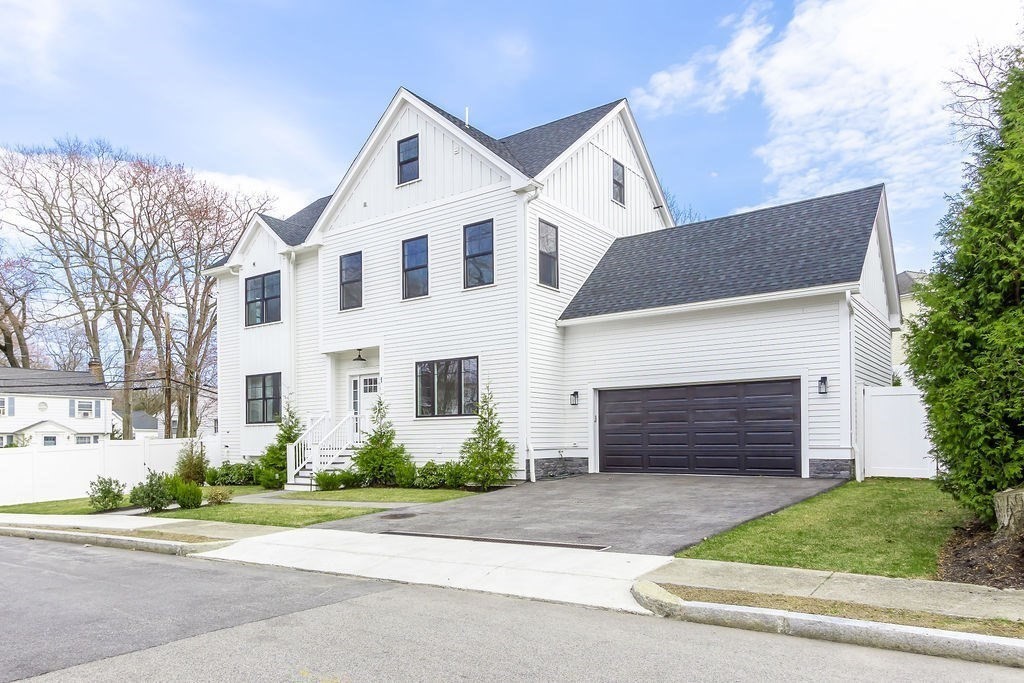 Boston, Massachusetts 02132, United States, 5 Bedrooms Bedrooms, ,5 BathroomsBathrooms,Residential,Active,125183