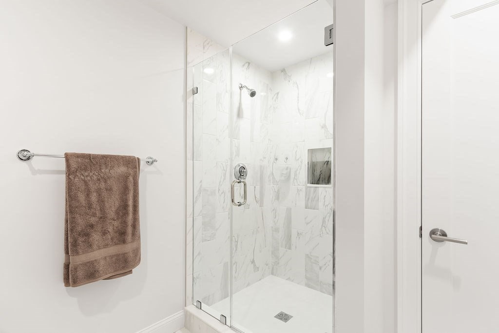 Boston, Massachusetts 02132, United States, 5 Bedrooms Bedrooms, ,5 BathroomsBathrooms,Residential,Active,125183