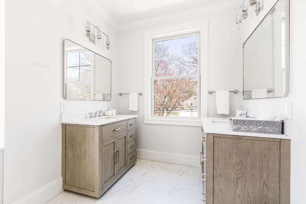 Boston, Massachusetts 02132, United States, 5 Bedrooms Bedrooms, ,5 BathroomsBathrooms,Residential,Active,125183